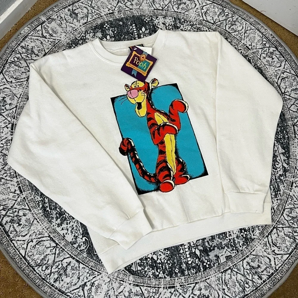 Rare Vintage 90s/y2k Tigger Winnie the Pooh White Long Sleeve Sweatshirt-Size L